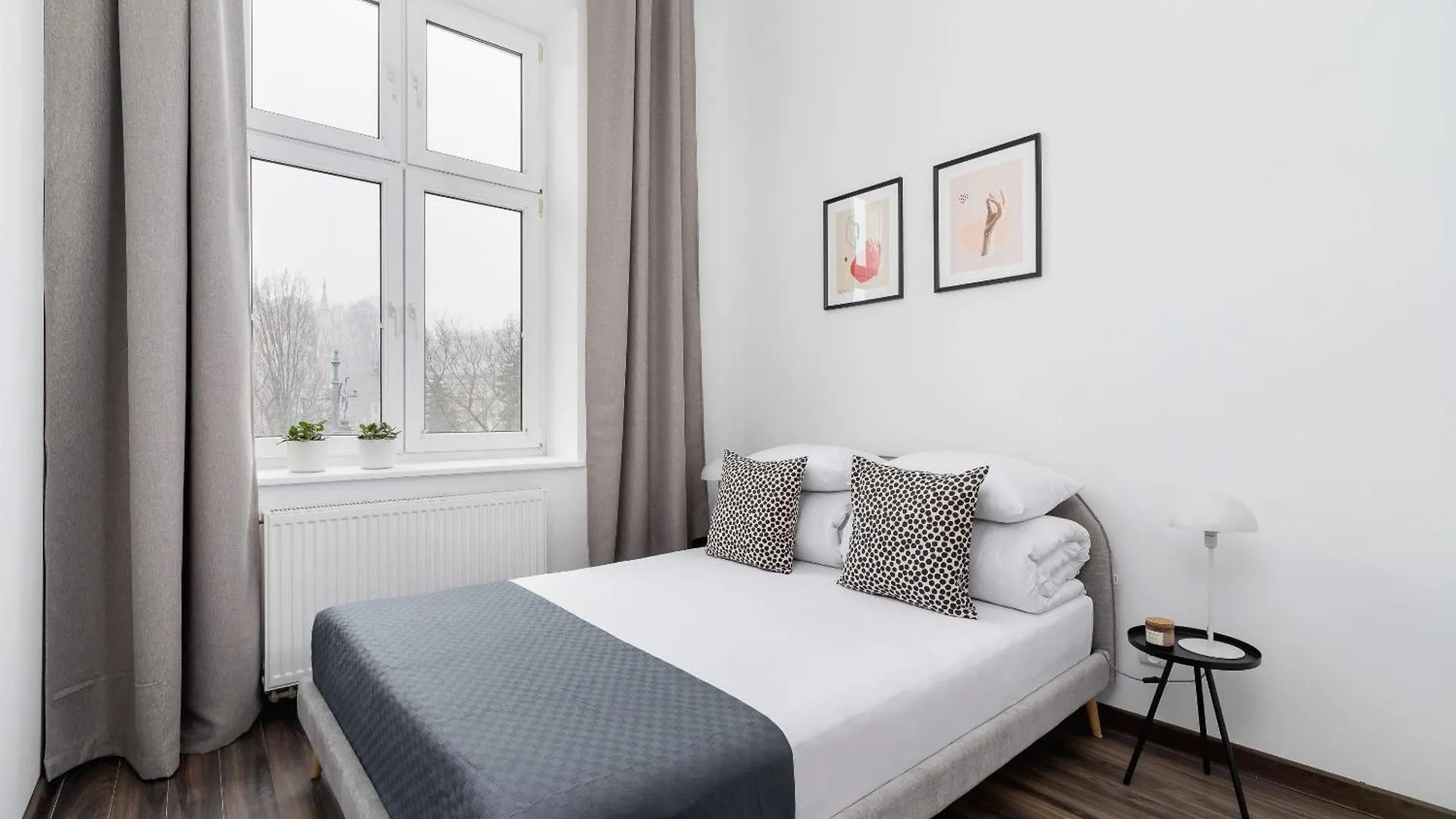 3 Bedroom Apartment - Rynek Podgorski 15 Krakow