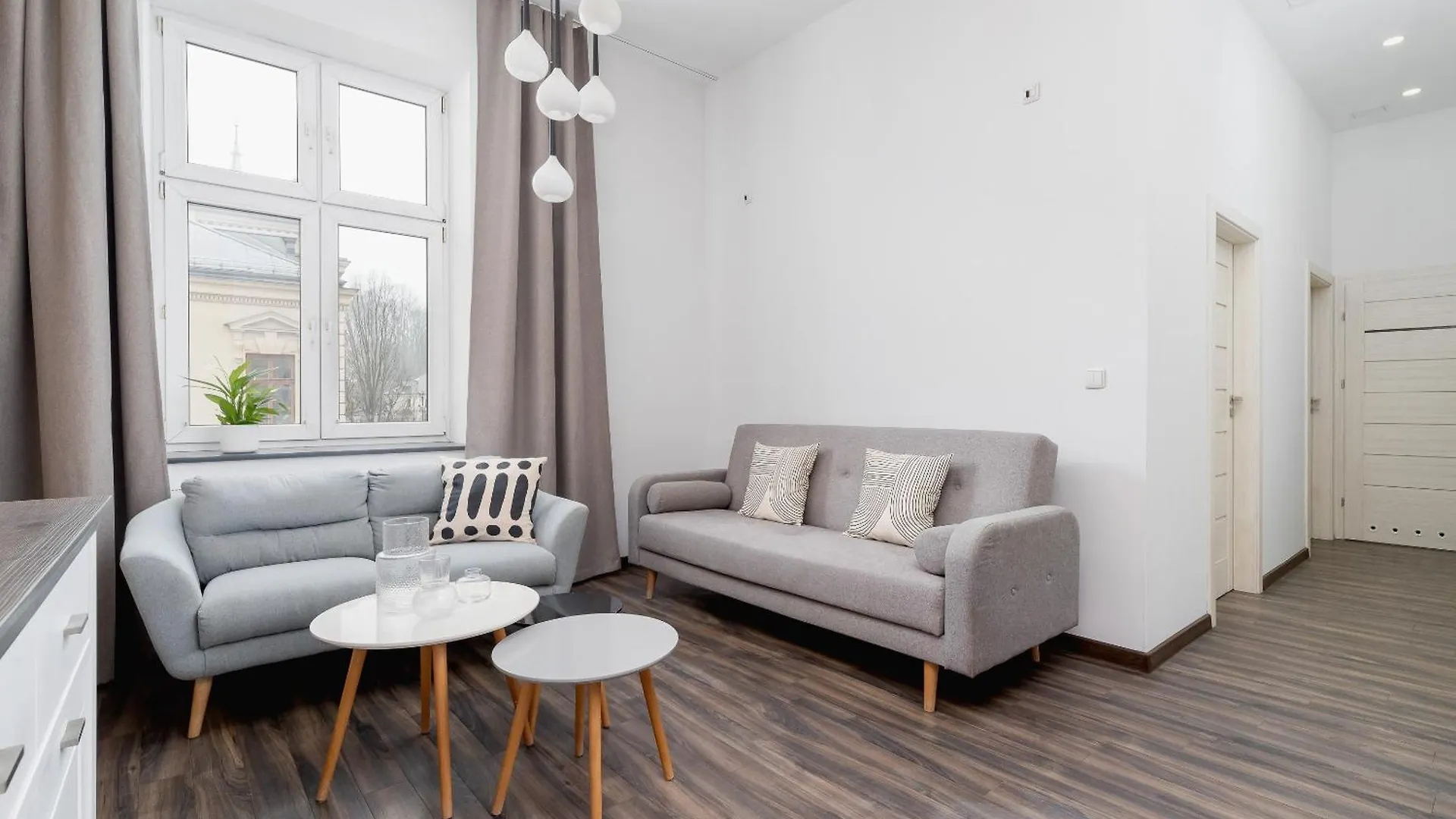 3 Bedroom Apartment - Rynek Podgorski 15 Krakow Poland
