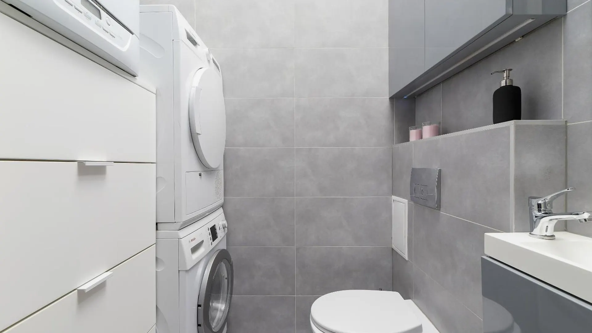 3 Bedroom Apartment - Rynek Podgorski 15 Krakow 0*,  Poland
