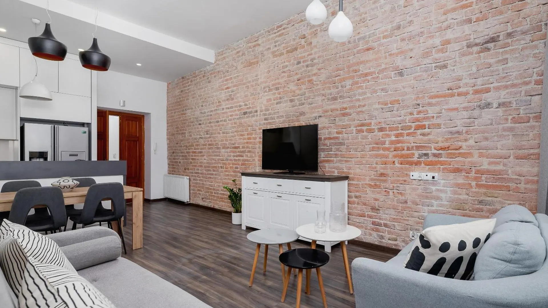 3 Bedroom Apartment - Rynek Podgorski 15 Krakow