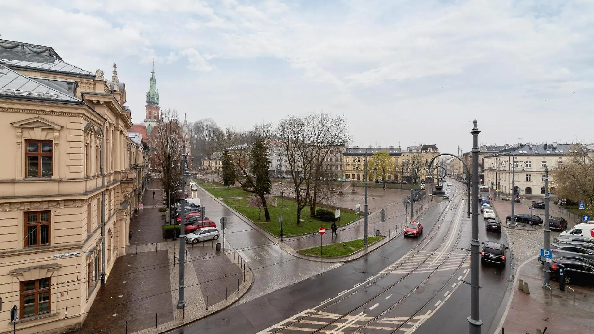3 Bedroom Apartment - Rynek Podgorski 15 Krakow